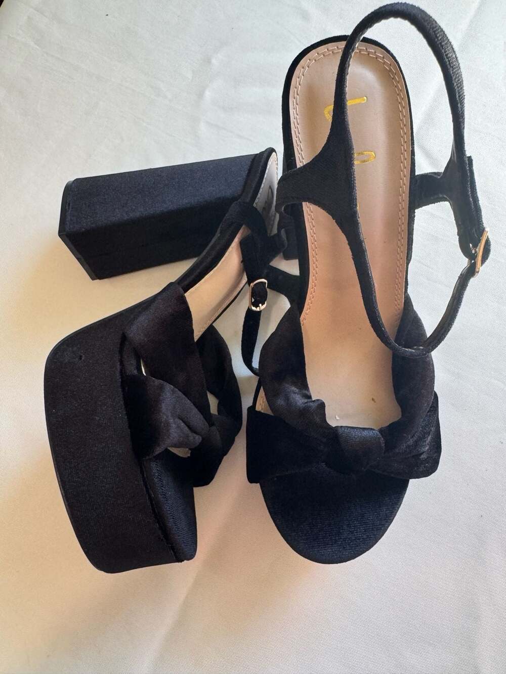 Coquette Velvet Bow Platform Heels Y2K Chunky Black Sandals Women’s Size 8.5